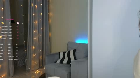 Snapshot of a_p_p_l_e chatting on 12-23-24, 05:06 Mila and Jess online show from 12-23-24, 05:06