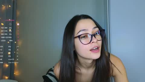 Snapshot of a_p_p_l_e chatting on 01-06-25, 10:02 Mila and Jess online show from 01-06-25, 10:02