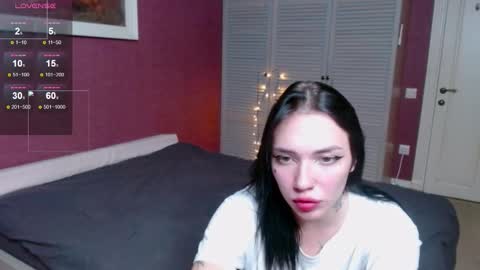 Snapshot of a_s_m_ chatting on 10-29-25, 08:32 Kris Michael online show from 10-29-25, 08:32