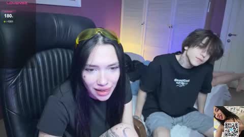 Snapshot of a_s_m_ chatting on 11-27-25, 07:05 Kris Michael online show from 11-27-25, 07:05