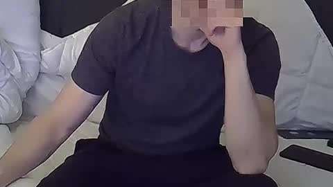 Snapshot of aaaguyyy chatting on 03-27-26, 12:05 aaaguyyy online show from 03-27-26, 12:05