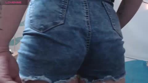 Snapshot of aabby_lee chatting on 01-10-25, 06:49 Abby Lee online show from 01-10-25, 06:49