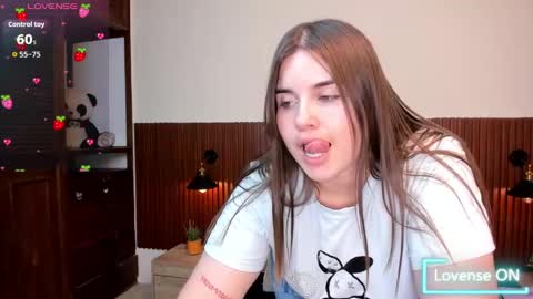 Snapshot of aabby_lee chatting on 09-08-25, 08:52 Abby Lee online show from 09-08-25, 08:52