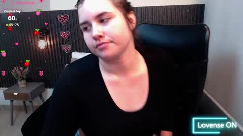 Snapshot of aabby_lee chatting on 09-19-25, 07:47 Abby Lee online show from 09-19-25, 07:47