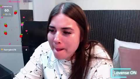 Snapshot of aabby_lee chatting on 10-30-25, 08:09 Abby Lee online show from 10-30-25, 08:09