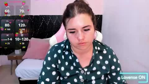 Snapshot of aabby_lee chatting on 11-05-25, 06:52 Abby Lee online show from 11-05-25, 06:52