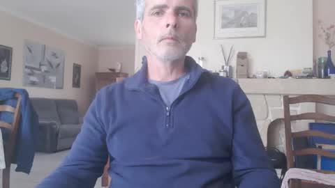 Snapshot of aalex1717 chatting on 05-02-26, 06:40 Aalex1717 online show from 05-02-26, 06:40