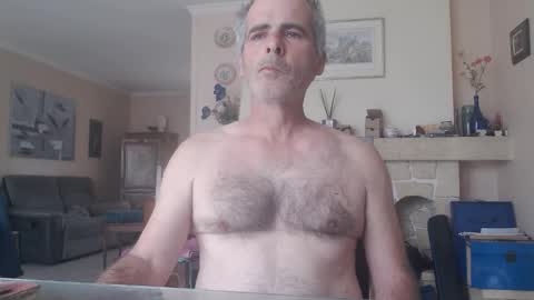 Snapshot of aalex1717 chatting on 06-06-26, 07:02 Aalex1717 online show from 06-06-26, 07:02