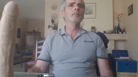 Snapshot of aalex1717 chatting on 06-07-26, 06:39 Aalex1717 online show from 06-07-26, 06:39
