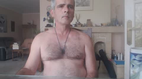 Snapshot of aalex1717 chatting on 07-15-26, 09:58 Aalex1717 online show from 07-15-26, 09:58