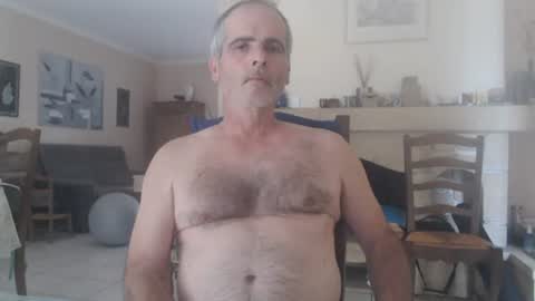 Snapshot of aalex1717 chatting on 07-30-26, 11:42 Aalex1717 online show from 07-30-26, 11:42