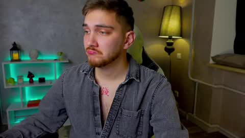 Alex online show from 12-26-24, 06:19