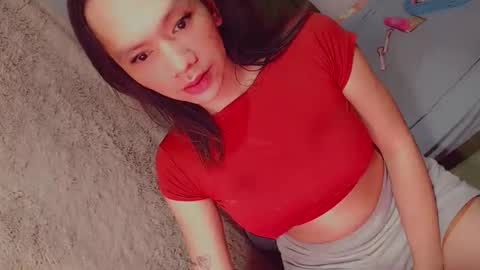 Snapshot of aaliyah04 chatting on 11-16-25, 11:27 BERLAT online show from 11-16-25, 11:27