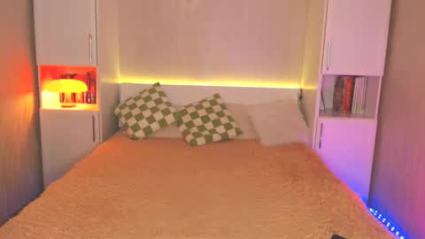 Snapshot of aamica chatting on 12-20-24, 05:40 Lea online show from 12-20-24, 05:40