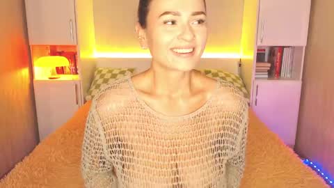 Snapshot of aamica chatting on 06-09-26, 05:24 Lea online show from 06-09-26, 05:24