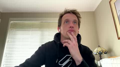 Snapshot of aanal341330 chatting on 10-06-25, 06:33 Kris online show from 10-06-25, 06:33