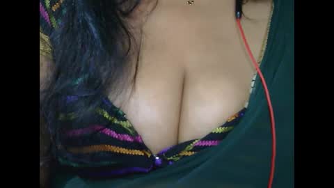 Snapshot of aaradhya_sexy_88 chatting on 01-27-25, 09:44 aaradhya_sexy_88 online show from 01-27-25, 09:44