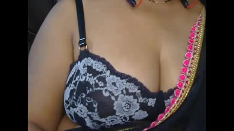 Snapshot of aaradhya_sexy_88 chatting on 02-18-25, 09:10 aaradhya_sexy_88 online show from 02-18-25, 09:10