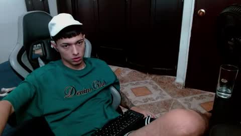 Snapshot of aarman_bannana chatting on 01-10-26, 05:15 aarman online show from 01-10-26, 05:15