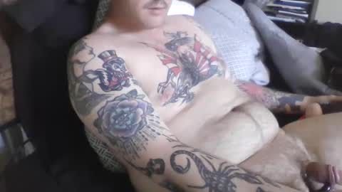 Snapshot of aarmun37 chatting on 02-15-25, 04:12 aarmun37 online show from 02-15-25, 04:12