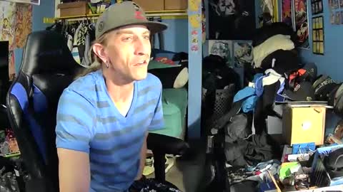 Snapshot of aaron111dub chatting on 04-27-26, 05:16 NorCalLongSlong online show from 04-27-26, 05:16