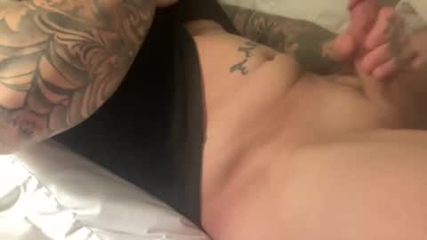 Snapshot of aaron846576 chatting on 03-12-26, 01:34 Canadashung online show from 03-12-26, 01:34