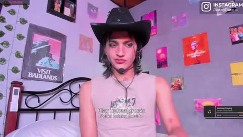 Aaron  online show from 01-08-25, 06:52