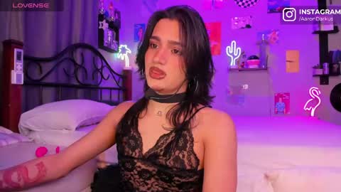 Snapshot of aaron_darkus chatting on 05-19-26, 02:07 Aaron online show from 05-19-26, 02:07