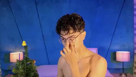 Aaron Ezequiel online show from 12-04-25, 11:57