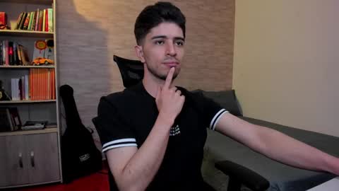 Aaron online show from 03-03-25, 08:54