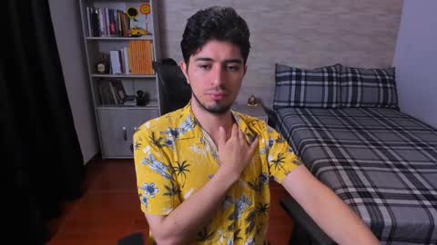 Aaron online show from 11-19-25, 05:02