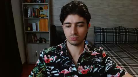 Snapshot of aaron_paul_ chatting on 02-16-26, 06:26 Aaron online show from 02-16-26, 06:26