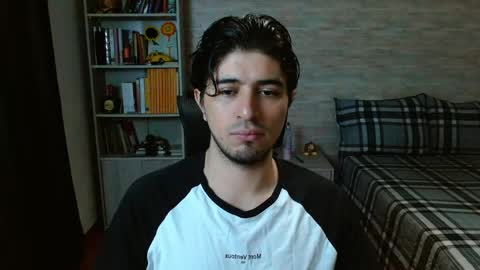 Aaron online show from 04-19-26, 06:54