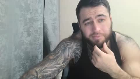 Snapshot of aaron_royal chatting on 11-02-25, 05:04 Davin tayl online show from 11-02-25, 05:04