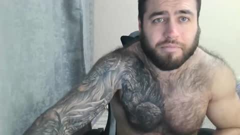 Snapshot of aaron_royal chatting on 11-13-25, 05:12 Davin tayl online show from 11-13-25, 05:12