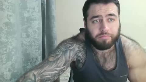 Snapshot of aaron_royal chatting on 11-15-25, 05:42 Davin tayl online show from 11-15-25, 05:42