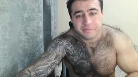 Snapshot of aaron_royal chatting on 11-19-25, 02:55 Davin tayl online show from 11-19-25, 02:55