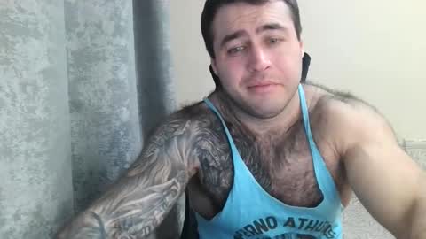 Snapshot of aaron_royal chatting on 11-21-25, 12:48 Davin tayl online show from 11-21-25, 12:48