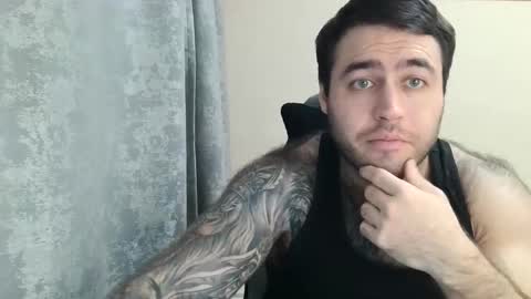 Snapshot of aaron_royal chatting on 12-02-25, 04:46 Davin tayl online show from 12-02-25, 04:46