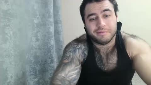 Snapshot of aaron_royal chatting on 12-04-25, 04:48 Davin tayl online show from 12-04-25, 04:48