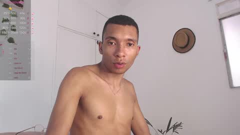 Snapshot of aaronblack1_ chatting on 02-23-25, 05:18 Heyy my name is Aaron online show from 02-23-25, 05:18