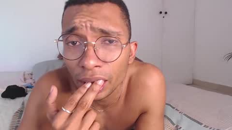 Snapshot of aaronblack1_ chatting on 02-26-25, 04:56 Heyy my name is Aaron online show from 02-26-25, 04:56