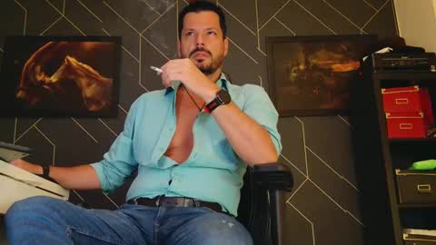 Snapshot of aaronbomer chatting on 03-12-25, 12:31 Aaron online show from 03-12-25, 12:31