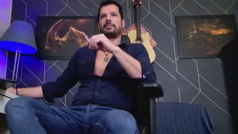 Snapshot of aaronbomer chatting on 11-23-25, 09:09 Aaron online show from 11-23-25, 09:09