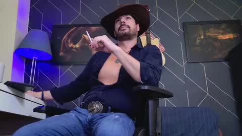 Snapshot of aaronbomer chatting on 11-29-25, 03:15 Aaron online show from 11-29-25, 03:15