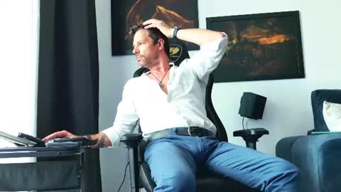 Snapshot of aaronbomer chatting on 07-07-26, 06:47 Aaron online show from 07-07-26, 06:47