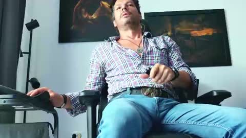 Snapshot of aaronbomer chatting on 07-09-26, 07:45 Aaron online show from 07-09-26, 07:45
