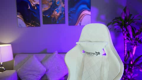 Snapshot of aaronfox_ chatting on 01-05-25, 11:44 AARON online show from 01-05-25, 11:44