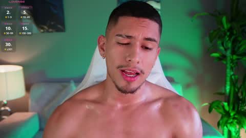 Snapshot of aaronfox_ chatting on 01-19-25, 07:58 AARON online show from 01-19-25, 07:58