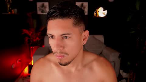 Snapshot of aaronfox_ chatting on 09-30-25, 01:16 AARON online show from 09-30-25, 01:16
